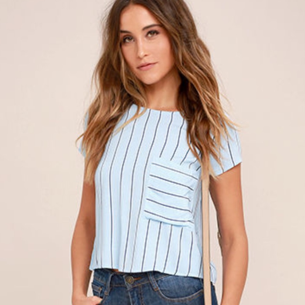 Lulus cropped T-shirt